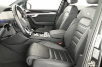 Volkswagen Touareg  3.0 TDI R-Line