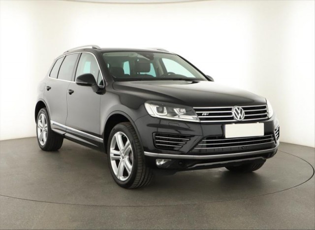 Volkswagen Touareg  3.0 TDI R-Line
