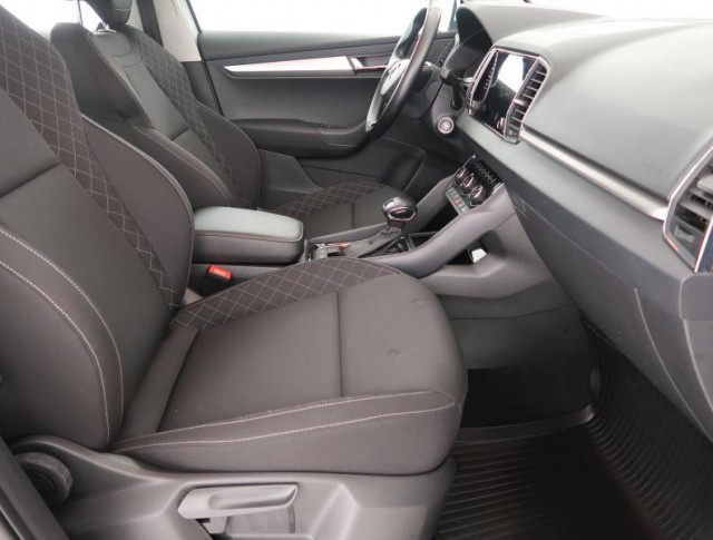 Škoda Karoq  1.5 TSI Ambition