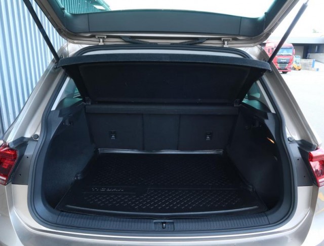 Volkswagen Tiguan  2.0 TDI 