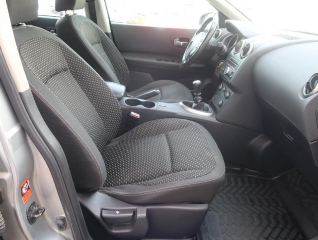 Nissan Qashqai  1.5 dCi 