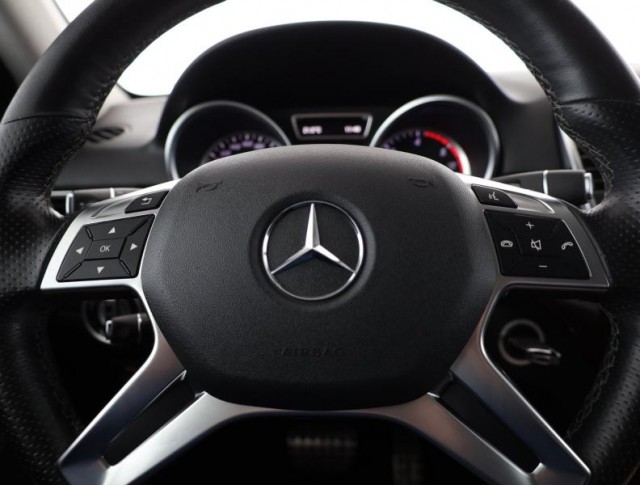 Mercedes-Benz ML  ML 350 BlueTEC 