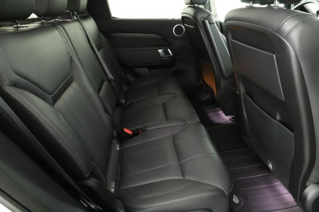 Land Rover Discovery  SDV6 