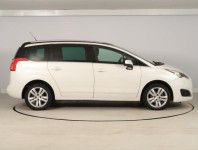 Peugeot 5008  1.6 HDi 
