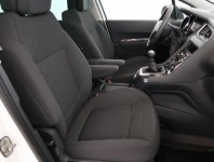 Peugeot 5008  1.6 HDi 