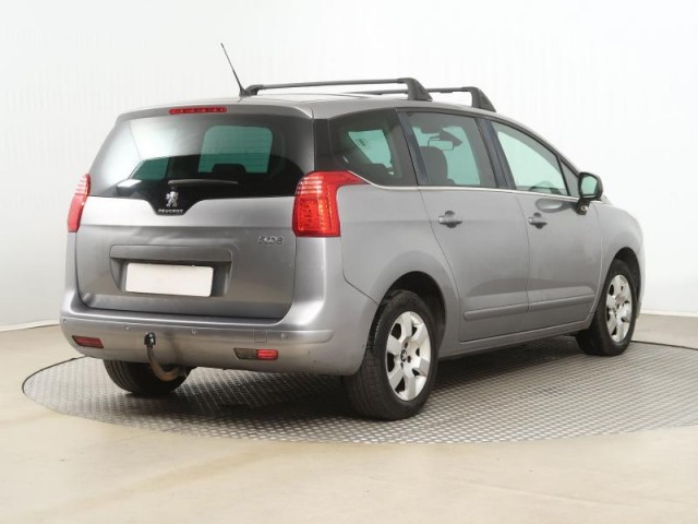 Peugeot 5008  1.6 HDi 