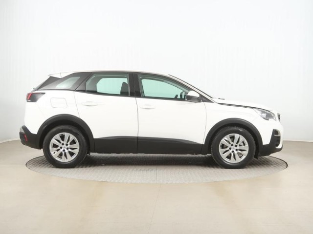 Peugeot 3008  1.2 PureTech 