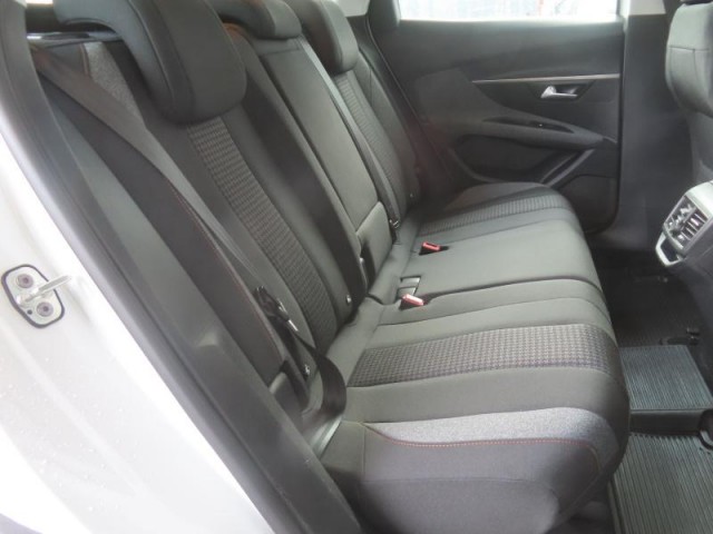 Peugeot 3008  1.2 PureTech 