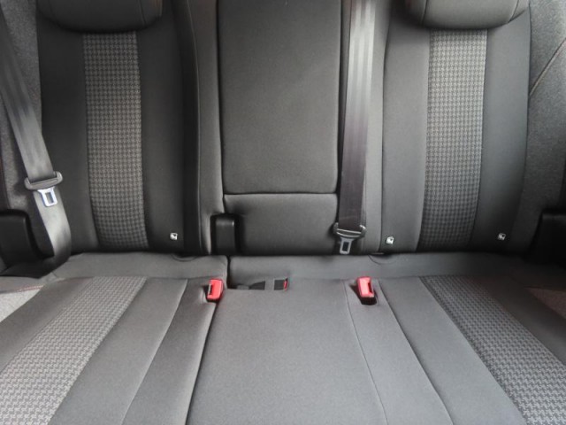 Peugeot 3008  1.2 PureTech 