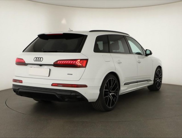 Audi Q7  50 TDI S-Line