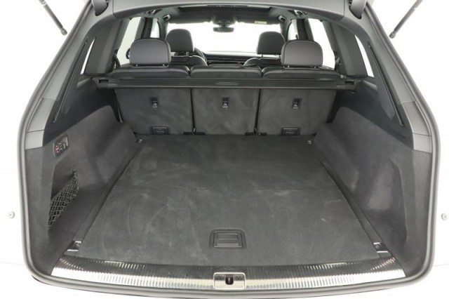 Audi Q7  50 TDI S-Line