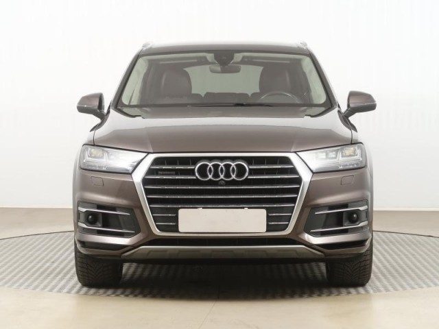 Audi Q7  3.0 TDI 