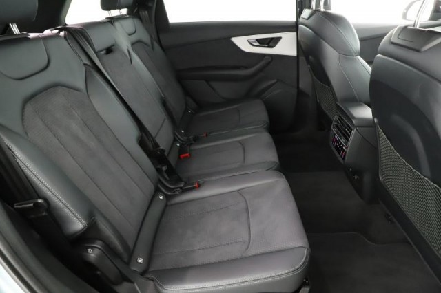 Audi Q7  50 TDI S-Line