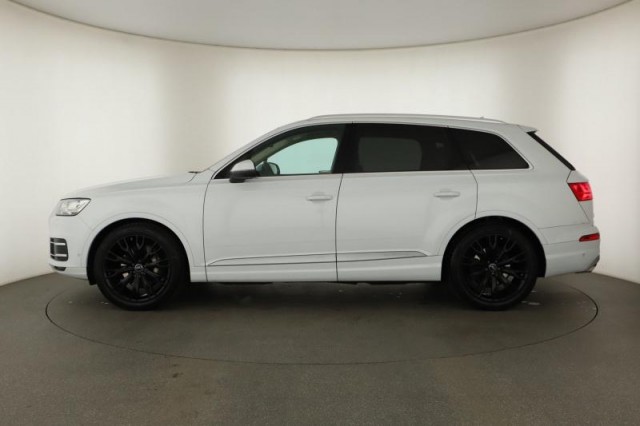 Audi Q7  3.0 TDI 
