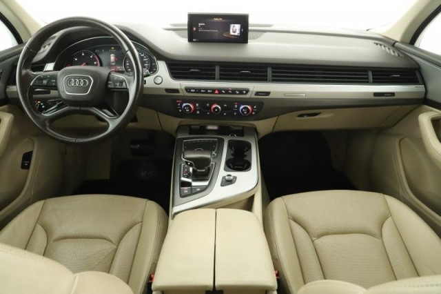 Audi Q7  3.0 TDI 
