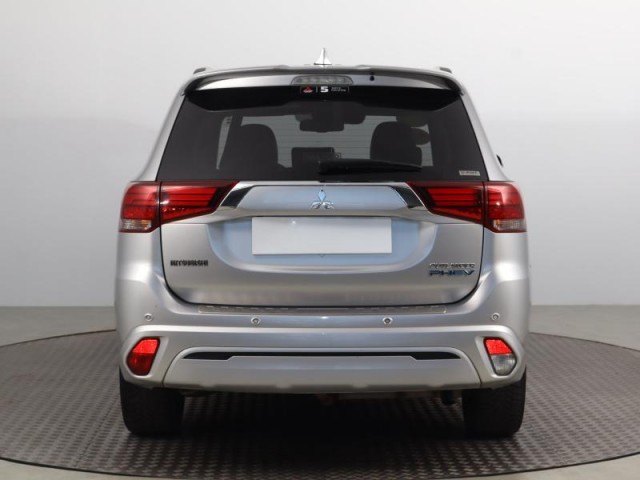 Mitsubishi Outlander  2.4 PHEV 