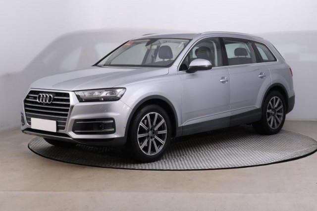 Audi Q7  3.0 TDI 