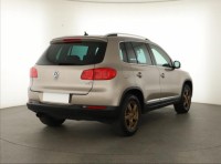 Volkswagen Tiguan  2.0 TDI 