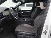 Volkswagen Touareg  3.0 TDI R-Line