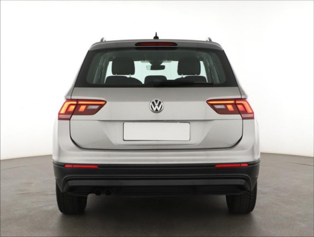 Volkswagen Tiguan  2.0 TDI 