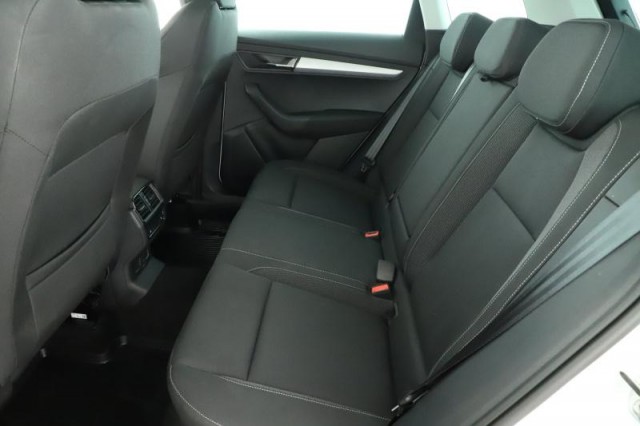 Škoda Karoq  1.5 TSI Fresh