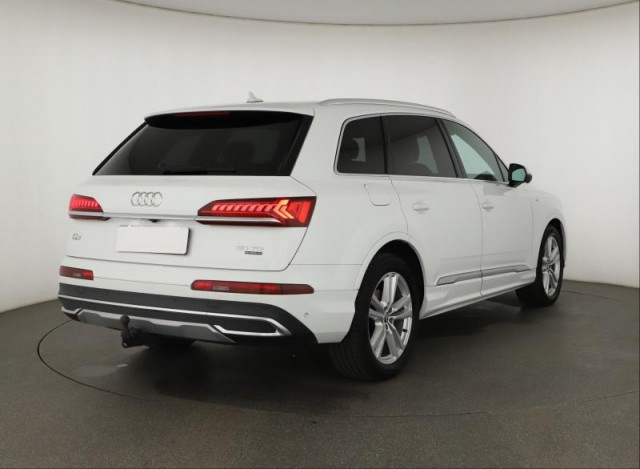 Audi Q7  50 TDI S-Line