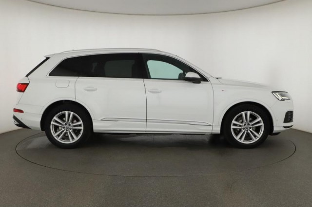 Audi Q7  50 TDI S-Line