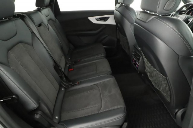 Audi Q7  50 TDI S-Line