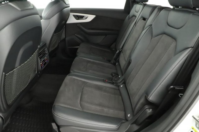 Audi Q7  50 TDI S-Line