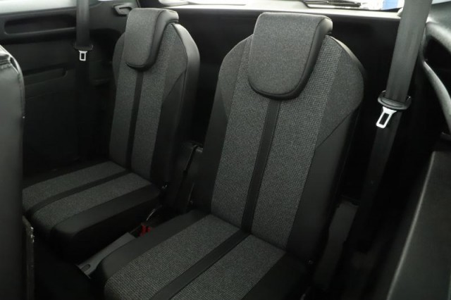 Peugeot 5008  1.6 HDi 