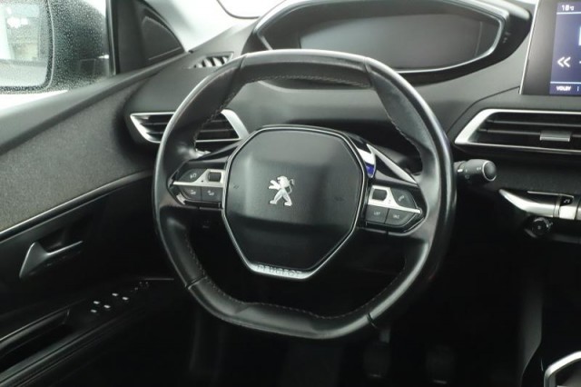 Peugeot 5008  1.6 HDi 