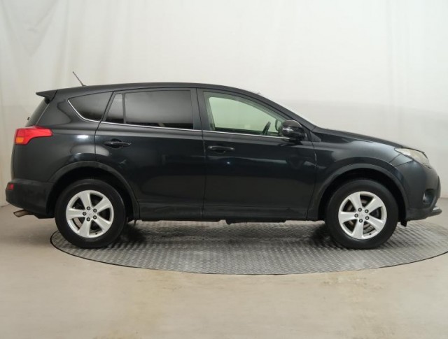 Toyota RAV 4  2.0 VVT-i 