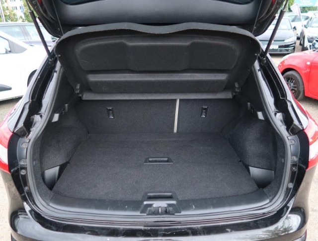 Nissan Qashqai  1.2 DIG-T 