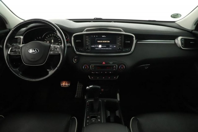 Kia Sorento  2.2 CRDi 