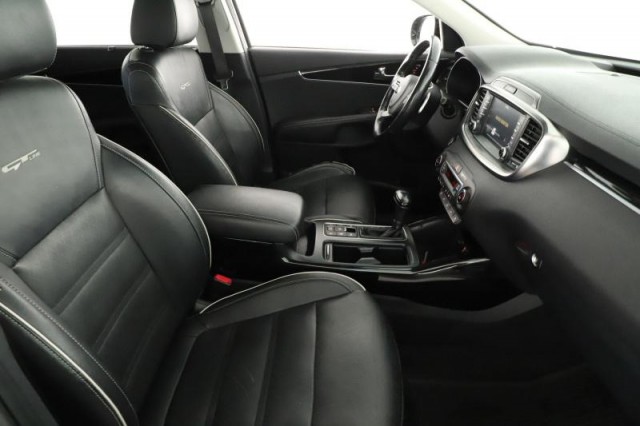 Kia Sorento  2.2 CRDi 