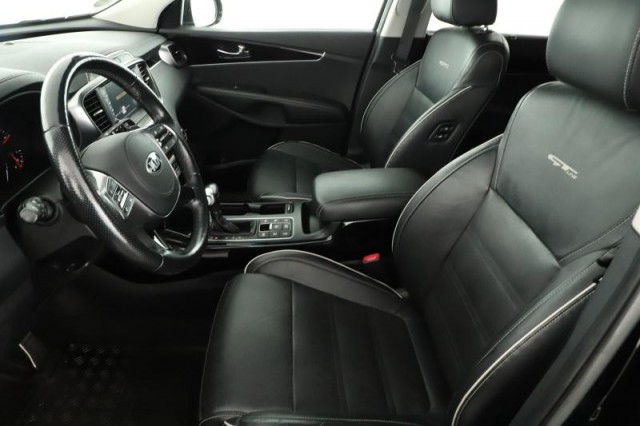 Kia Sorento  2.2 CRDi 