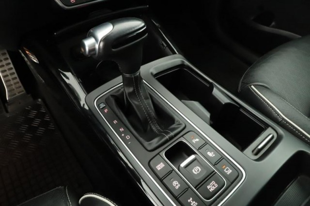 Kia Sorento  2.2 CRDi 