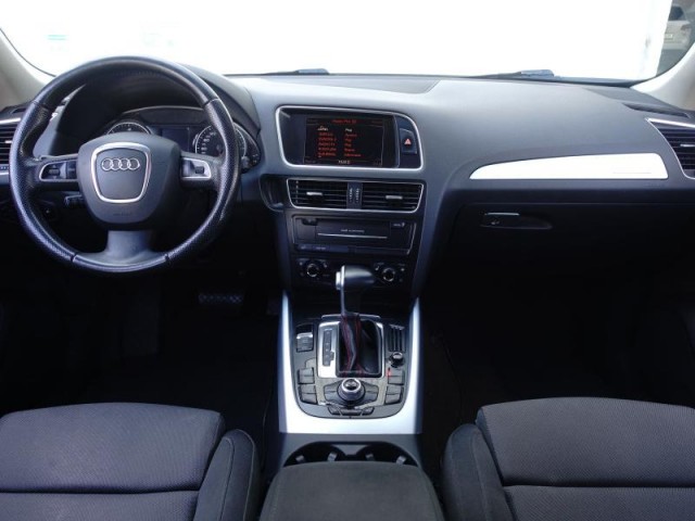 Audi Q5  2.0 TDI 