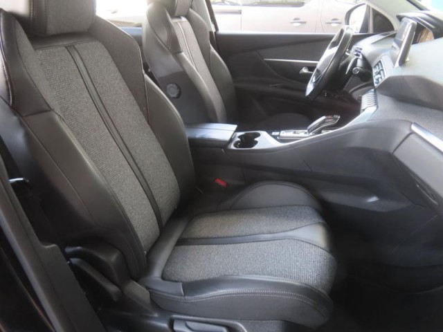 Peugeot 3008  1.2 PureTech 