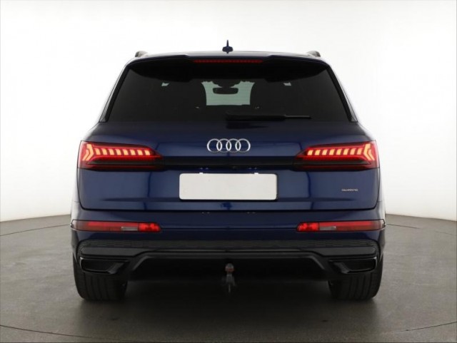 Audi Q7  50 TDI S-Line
