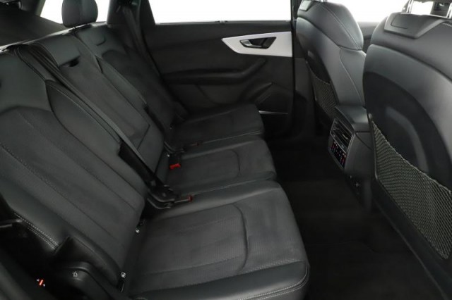 Audi Q7  50 TDI S-Line