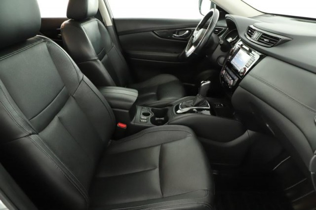 Nissan X-Trail  1.3 DIG-T Tekna