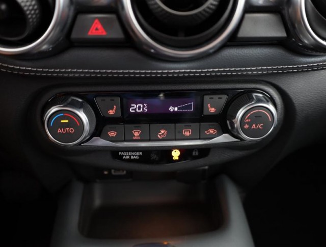 Nissan Juke  1.0 DIG-T 