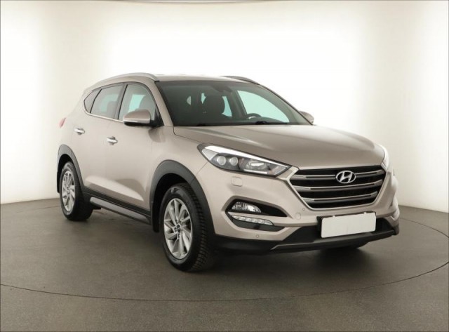 Hyundai Tucson  2.0 CRDi 