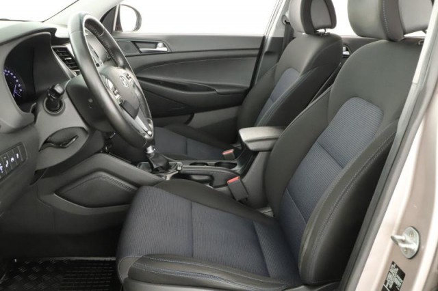 Hyundai Tucson  2.0 CRDi 