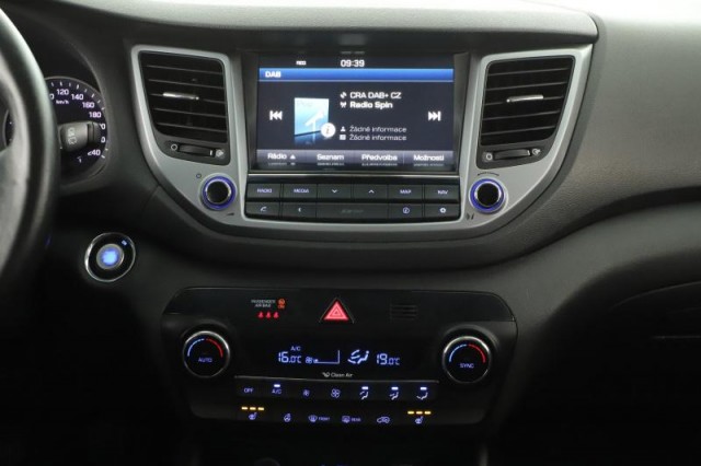 Hyundai Tucson  2.0 CRDi 