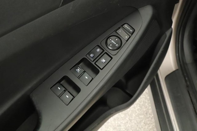 Hyundai Tucson  2.0 CRDi 