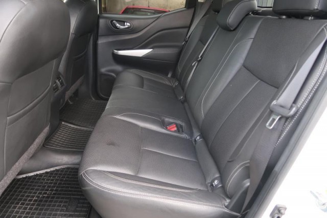 Nissan Navara  2.3 dCi Trek -1°