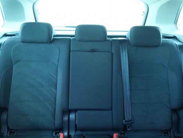 Volkswagen Tiguan  2.0 TDI R-Line