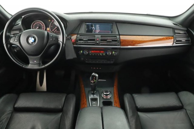 BMW X5  xDrive40d M Paket